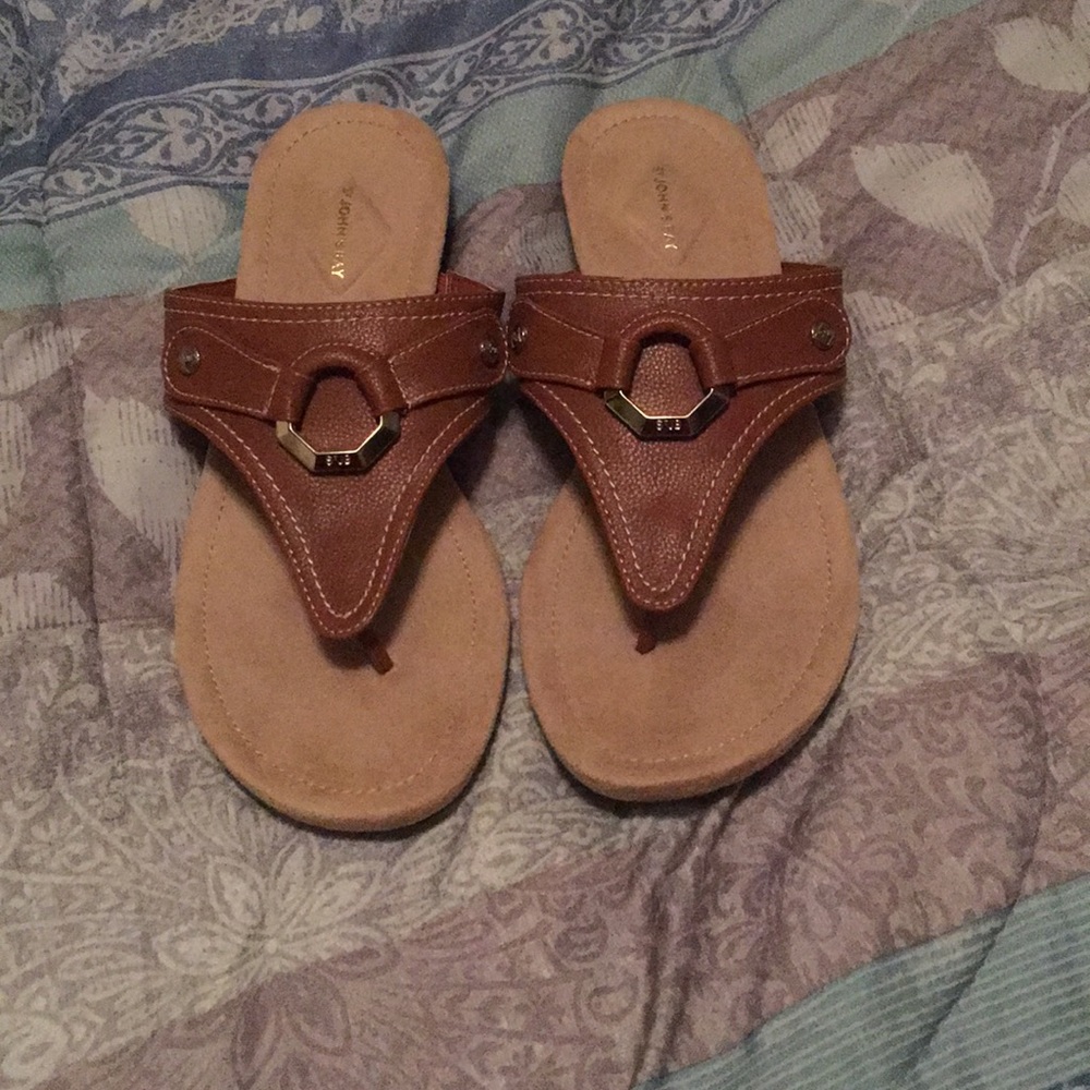 Women’s sandalsNWOT